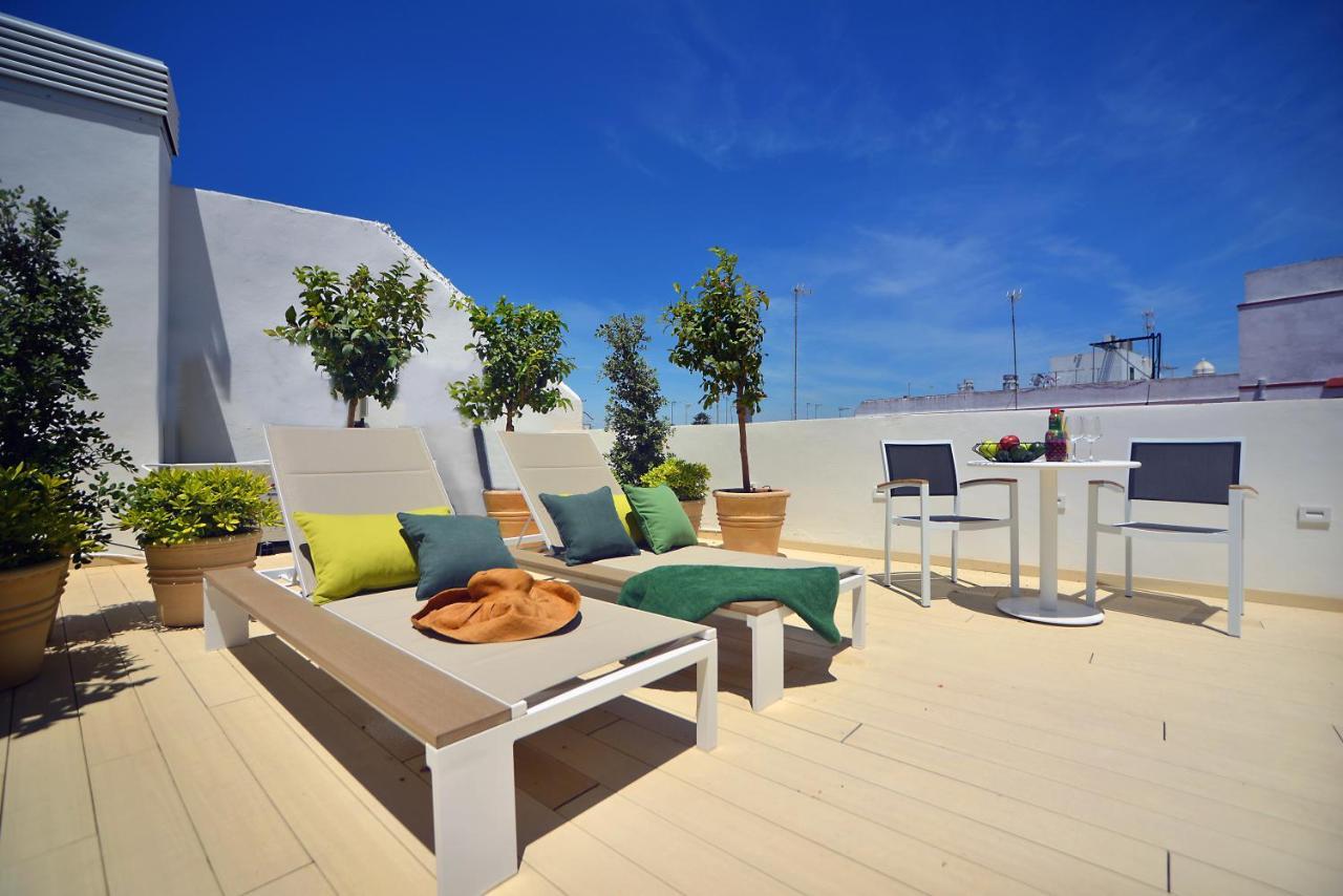 Plaza Mina Suites - Adults Recommended By Luxury Suites Cádiz Exterior foto Rooftop terrace