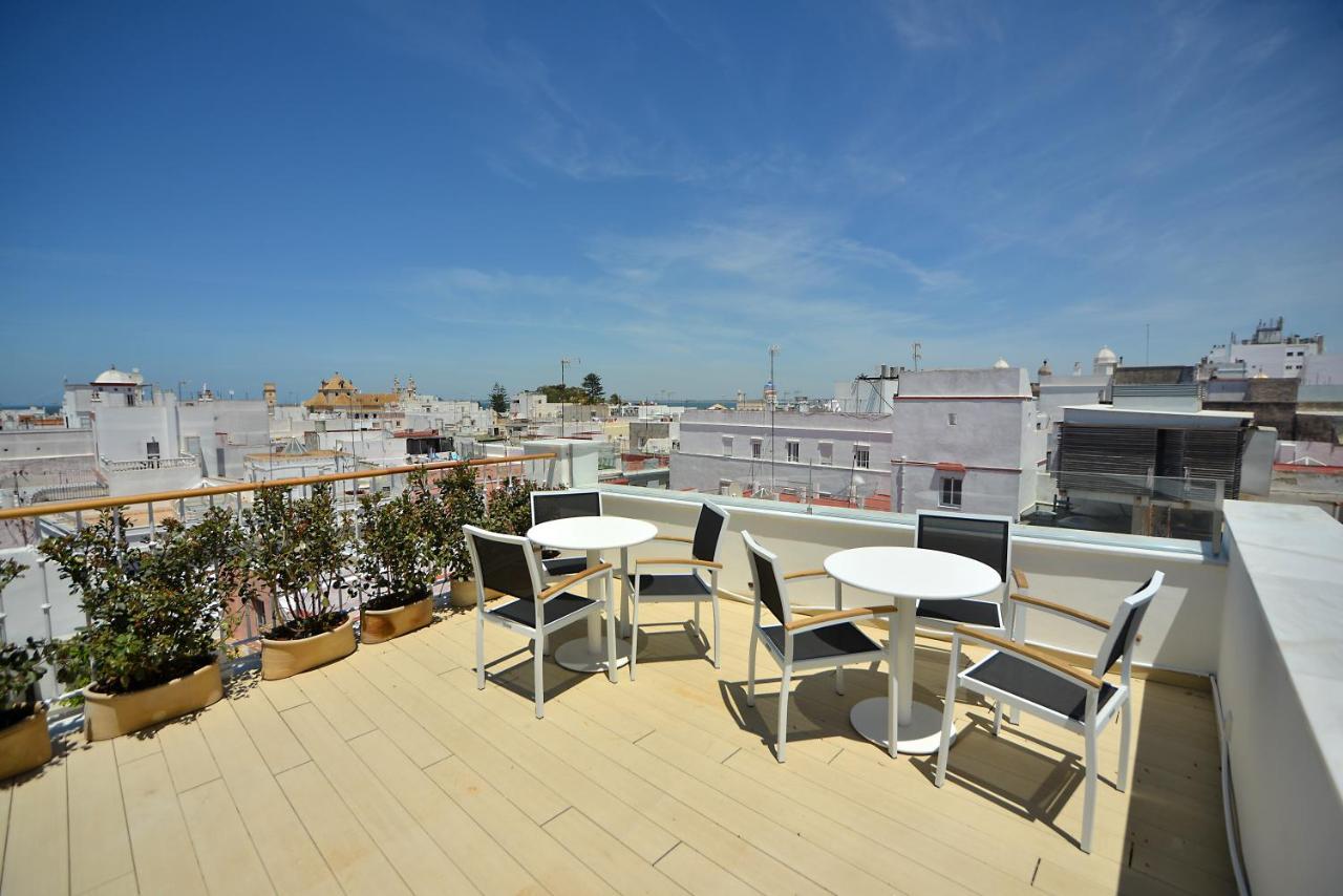 Plaza Mina Suites - Adults Recommended By Luxury Suites Cádiz Exterior foto Rooftop terrace