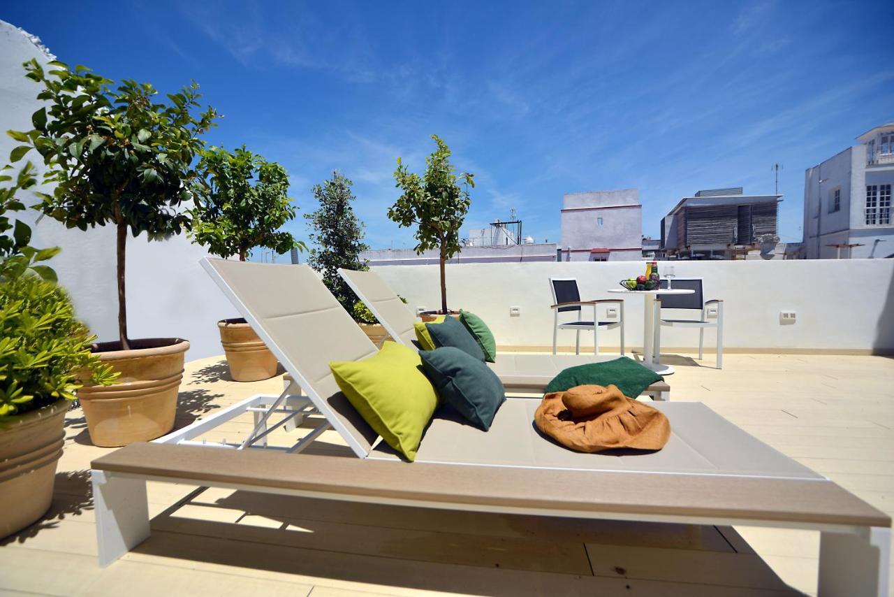 Plaza Mina Suites - Adults Recommended By Luxury Suites Cádiz Exterior foto Rooftop terrace