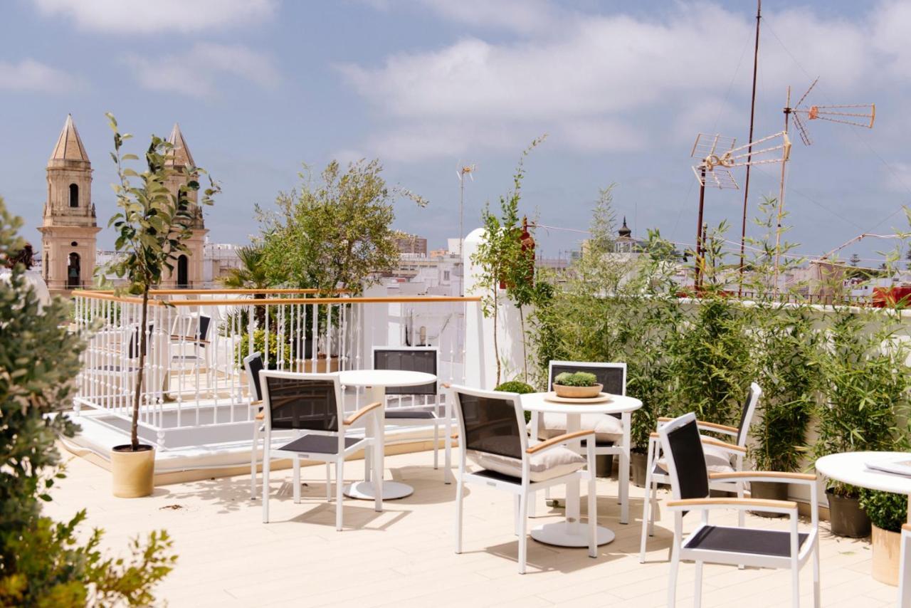 Plaza Mina Suites - Adults Recommended By Luxury Suites Cádiz Exterior foto Rooftop terrace