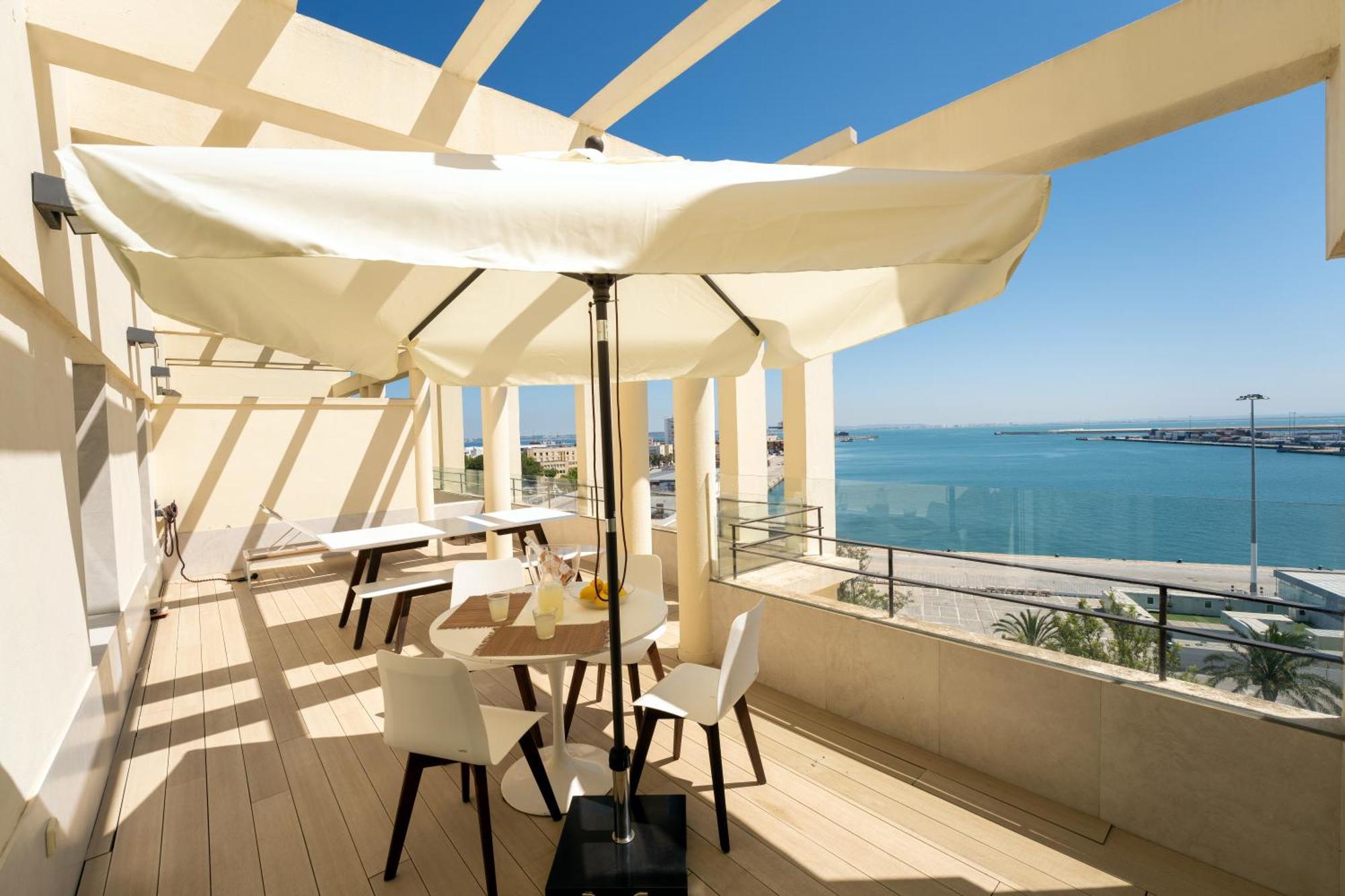 Plaza Mina Suites - Adults Recommended By Luxury Suites Cádiz Exterior foto