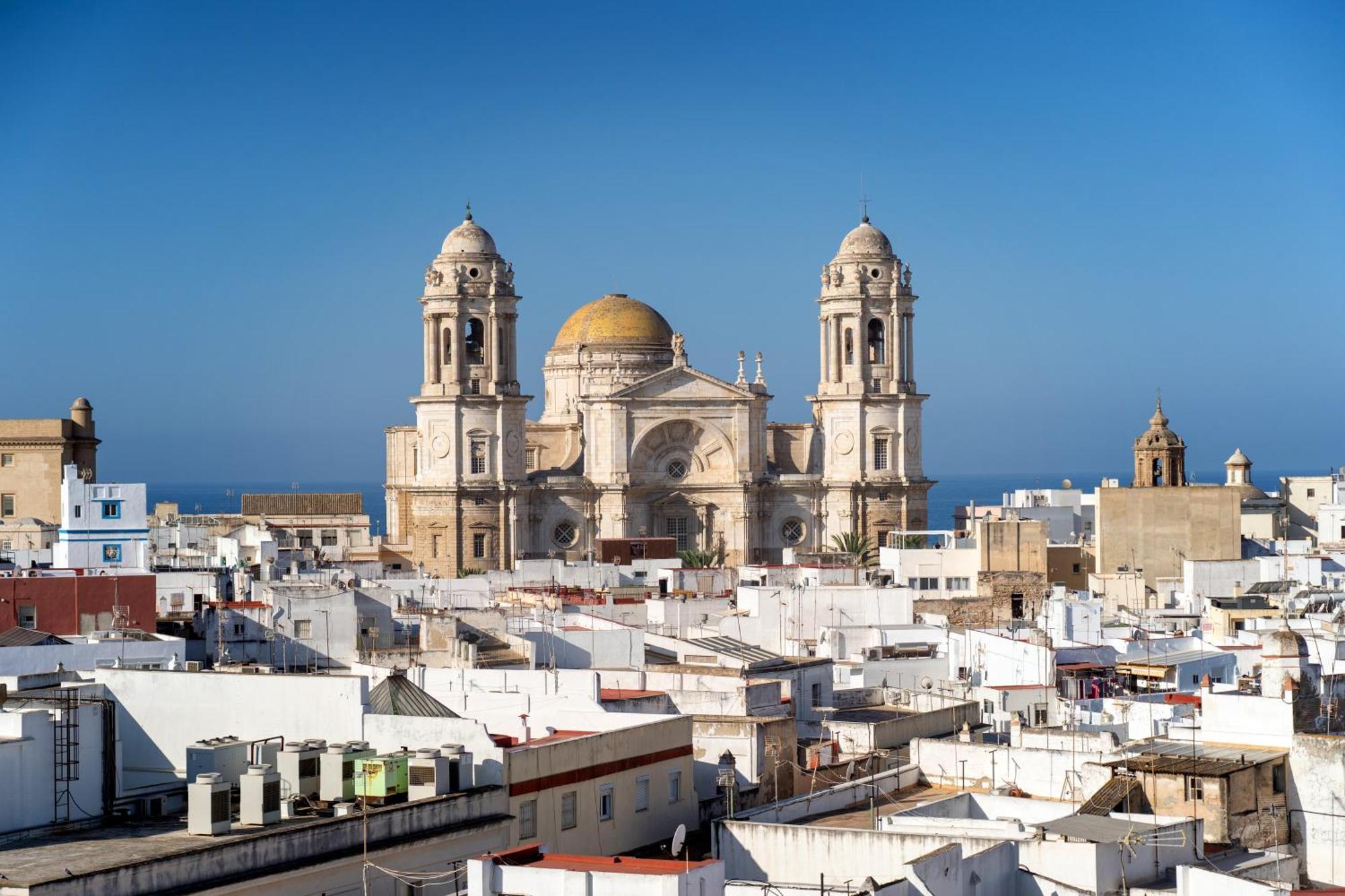 Plaza Mina Suites - Adults Recommended By Luxury Suites Cádiz Exterior foto Cádiz Cathedral