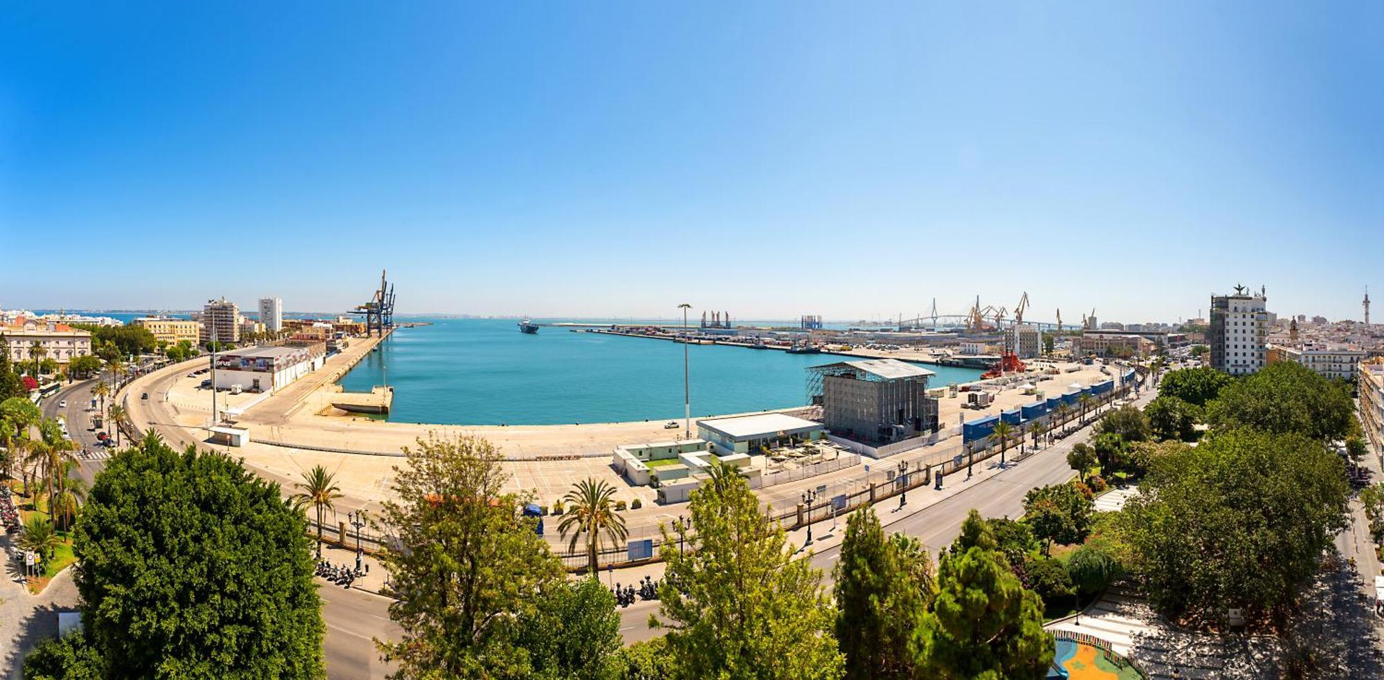Plaza Mina Suites - Adults Recommended By Luxury Suites Cádiz Exterior foto Port of Algeciras